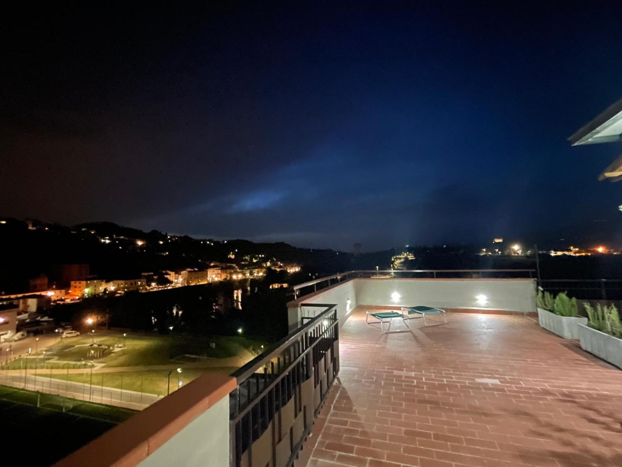 Incisa in Val d'Arno Sesto Piano Apartment מראה חיצוני תמונה